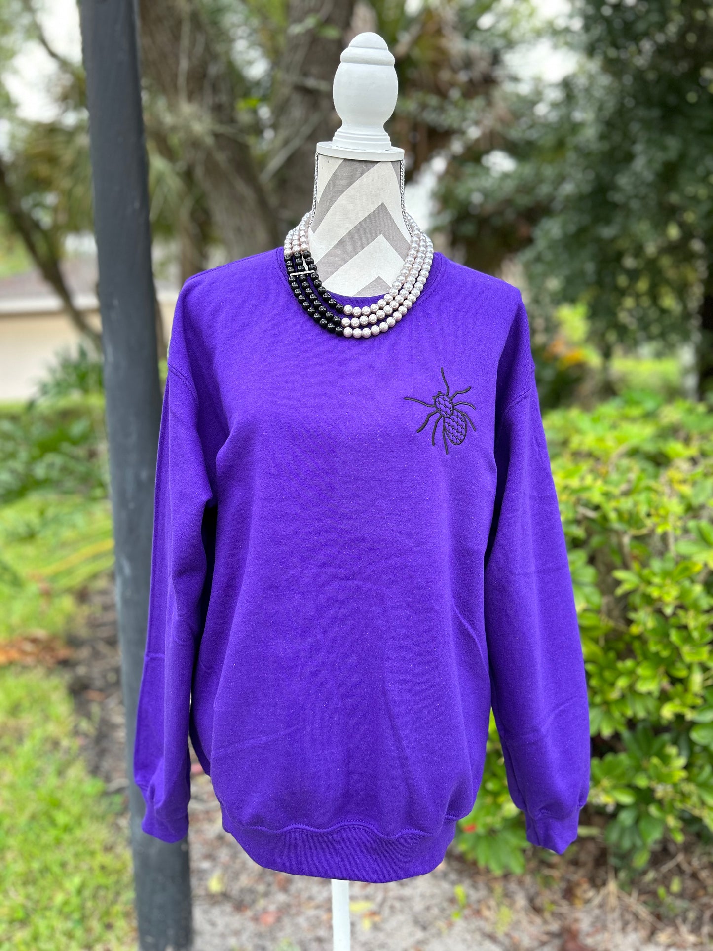 Chic Spider Sweatshirt